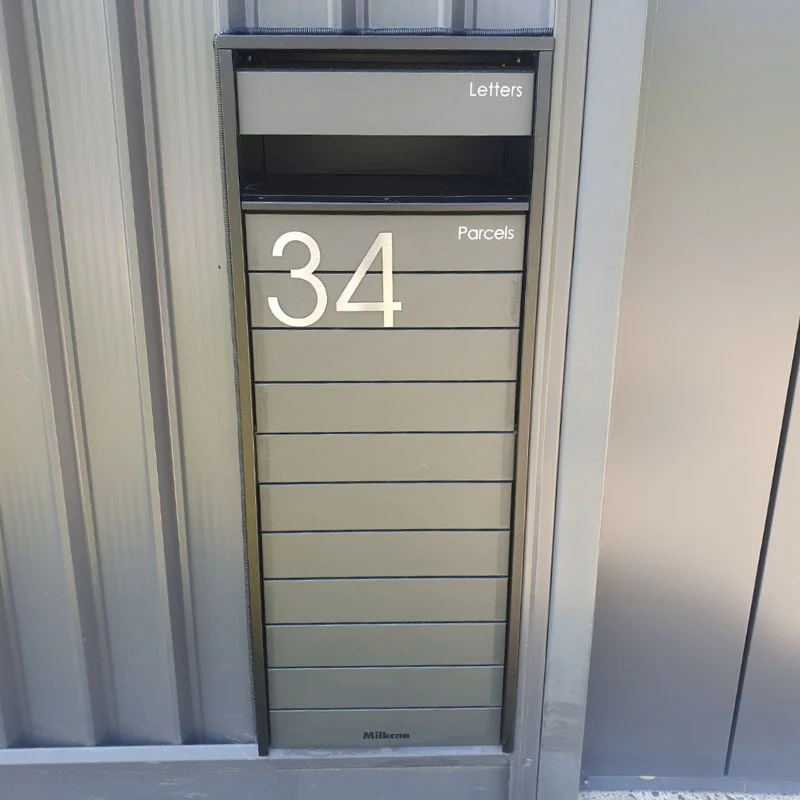 Hamilton Parcel Pillar Letterbox - Black - Image 14