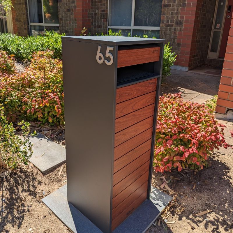 Hamilton Parcel Pillar Letterbox - Charcoal - Image 13
