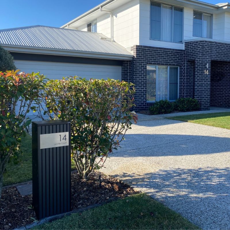 Noosa Parcel Pillar Letterbox - Black - Image 20