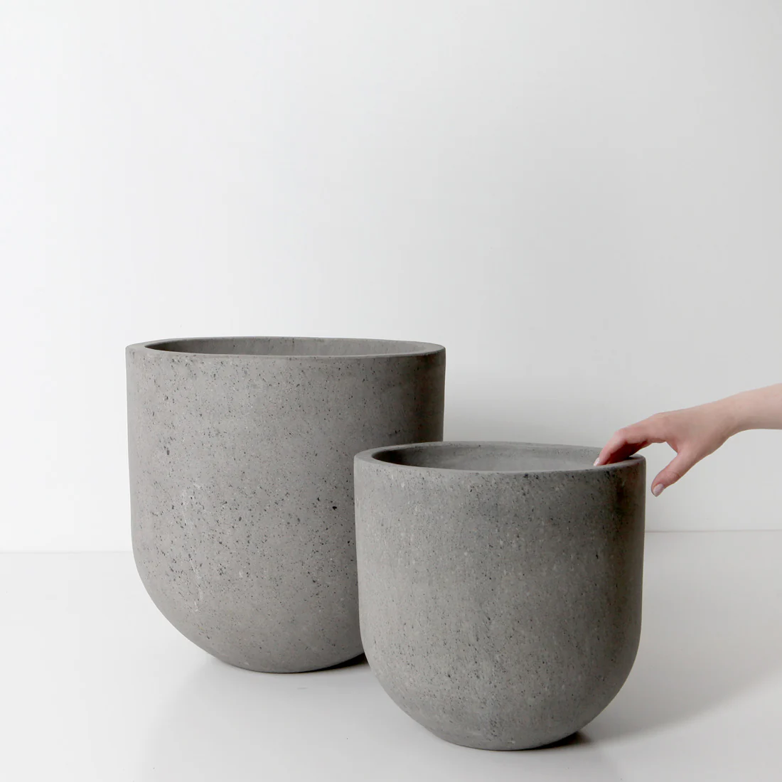 Santorini Plant Pot - Grey Terrazzo - Image 8